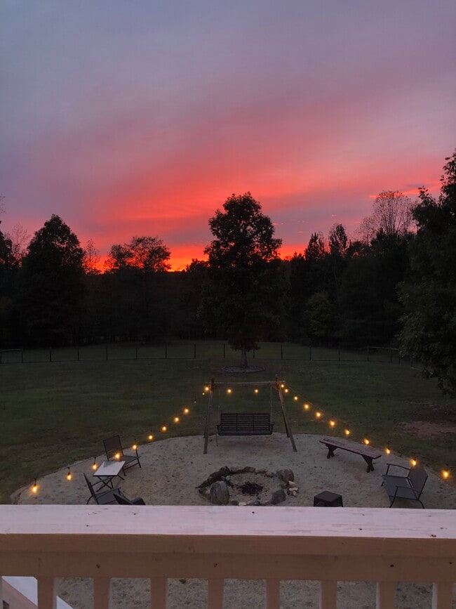 Building Photo - 2850 Salem Rd