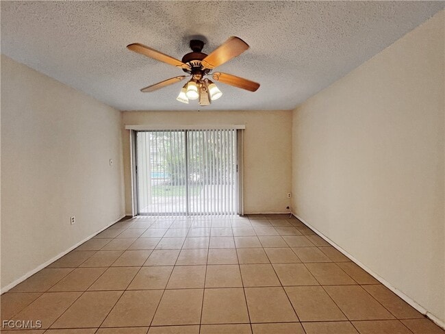 Building Photo - 1852 Golf View Ave