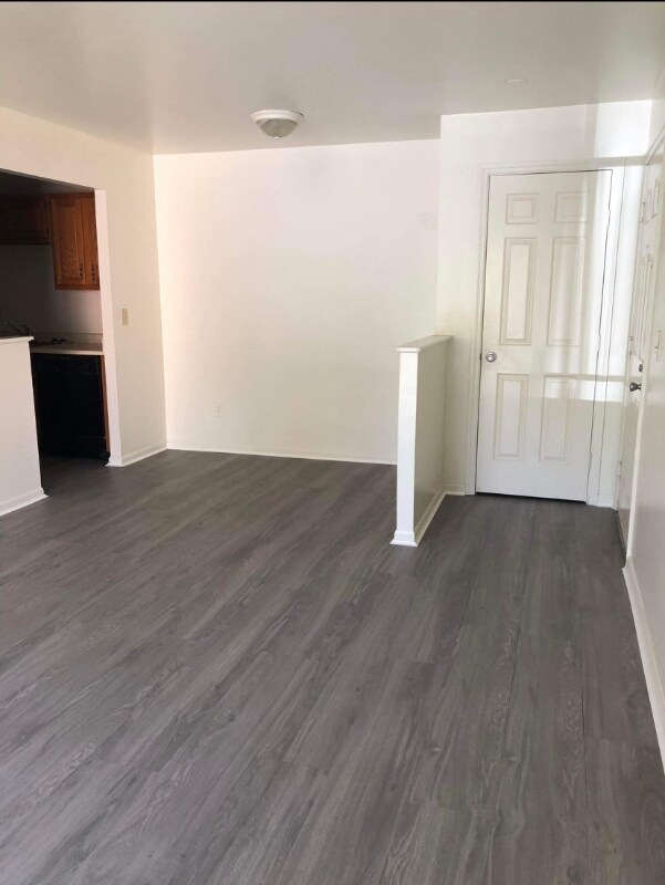 162 Richardson Pl Unit 9, Cincinnati, OH 45233 Room for Rent in