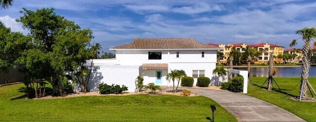 Foto del edificio - 175 Colony Point Dr
