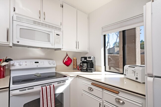 Building Photo - 28613 Taos Ct