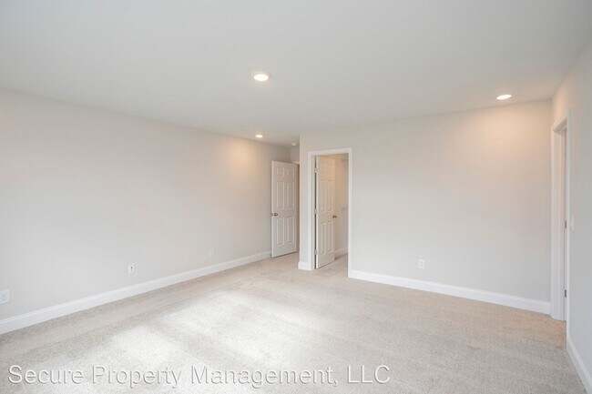 3 br, 2.5 bath House - 726 Hahn Ct photo'