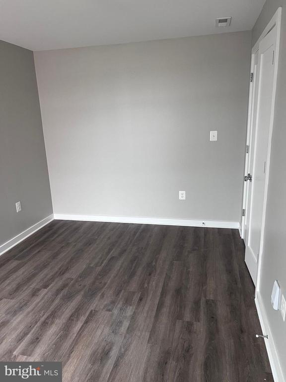 Foto del edificio - 622 Girard St NE
