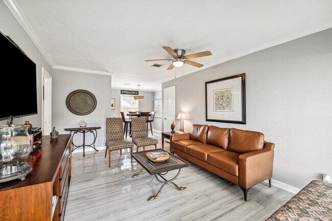 Foto del edificio - 5006 Idaho St