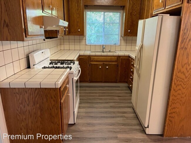 Building Photo - 3 br, 2 bath House - 49 Hacienda Circle