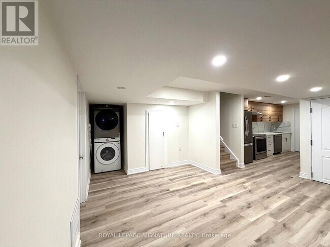 Photo du bâtiment - 362 Landsborough Ave