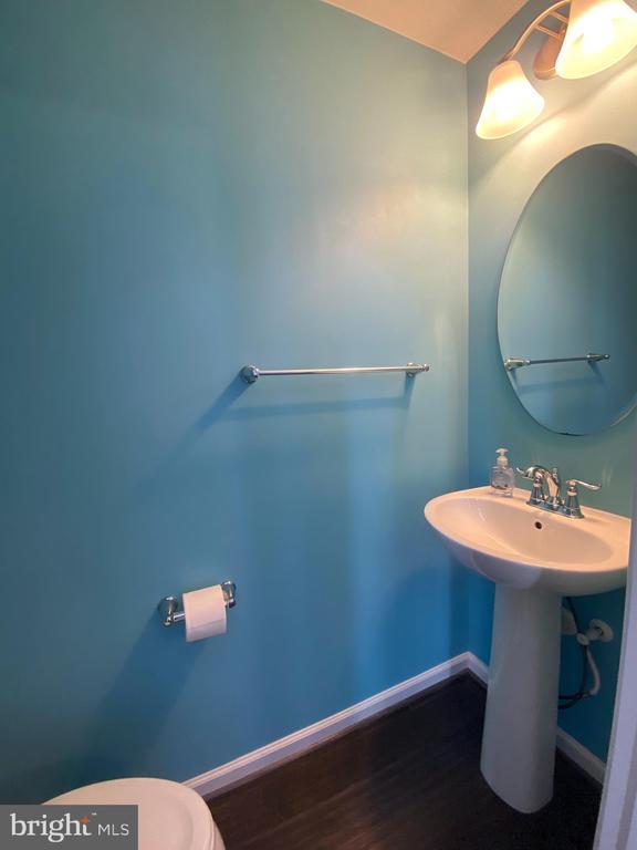 Foto del edificio - 105 Chamomile Ct