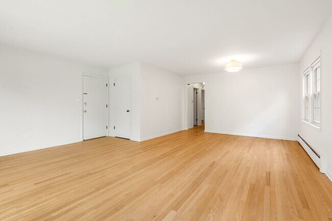 Building Photo - 1222 Austin St