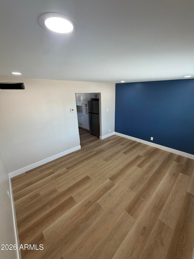 Foto del edificio - 909 S Kenwood Cir