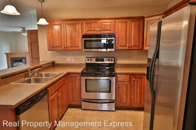 Building Photo - 2 br, 2 bath House - 8809 W 32nd St - 14