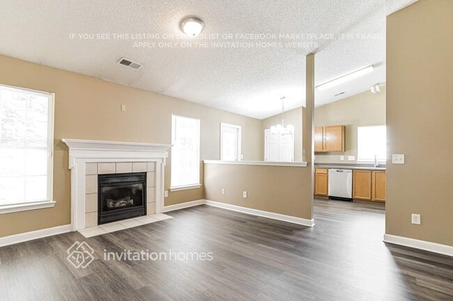 Building Photo - 843 Anchor Way NE