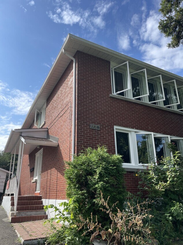 Primary Photo - 1130 Aldea Ave