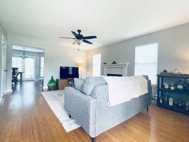 Foto del edificio - 391 Brookwood Blvd
