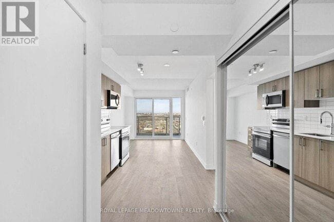 Building Photo - 1010 Sandy Beach Rd