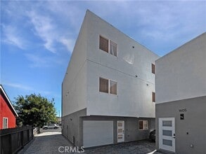 Building Photo - 1607 W 207th St