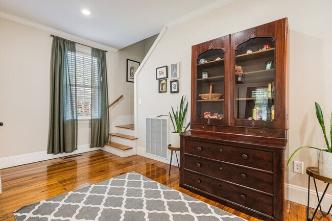 Foto del edificio - 220 Cleland St