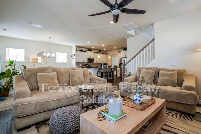 Building Photo - 2229 Hedge Maple Dr