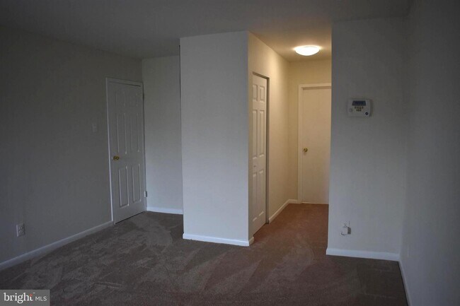 Foto del edificio - 10121 Prince Pl