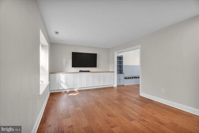 Foto del edificio - 166 Stratton Ln