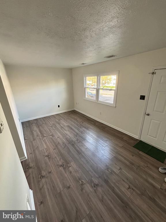 Foto del edificio - 109 Ash Hollow Dr