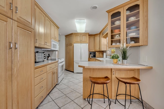 Building Photo - 3995 S Oliver Dr