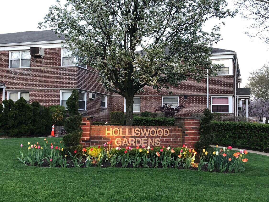 Foto principal - 8704 Marengo St