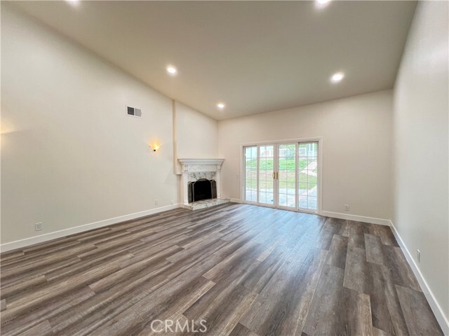 Foto del edificio - 3725 Cypress Ln