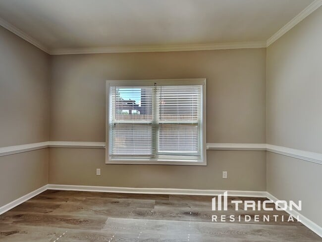 Building Photo - 9607 Rushmore Cir