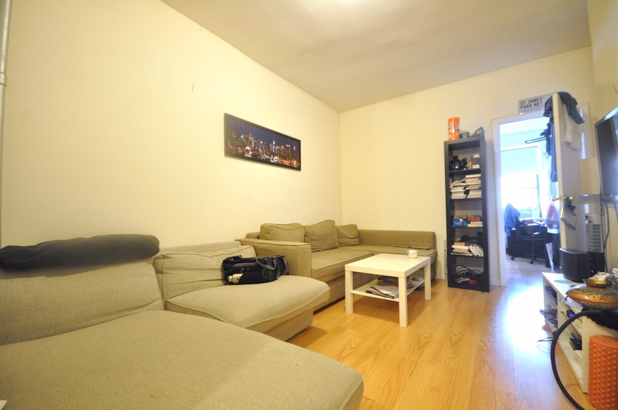 Foto principal - 1462 2nd Ave