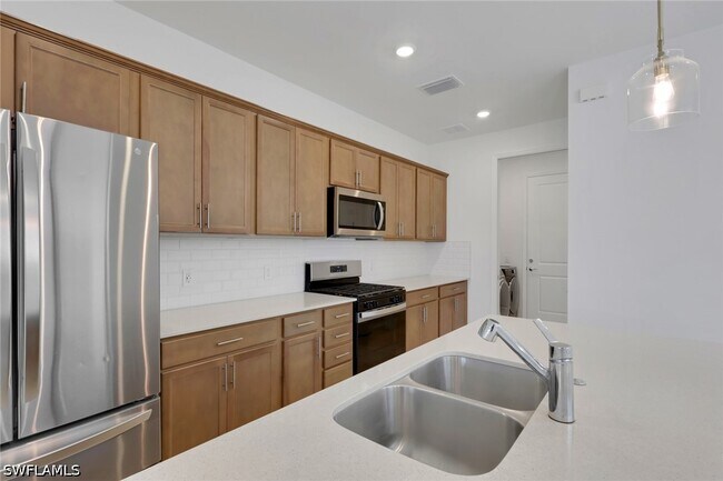 Building Photo - 20789 Napa Loop