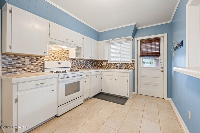 Building Photo - 195 Whittington Dr