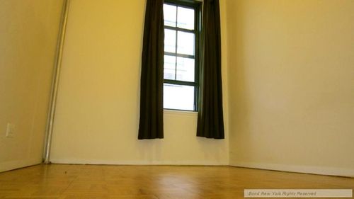 Foto principal - 542 E 79th St