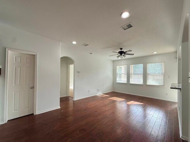 Foto del edificio - 2814 Ridgeglen Ln