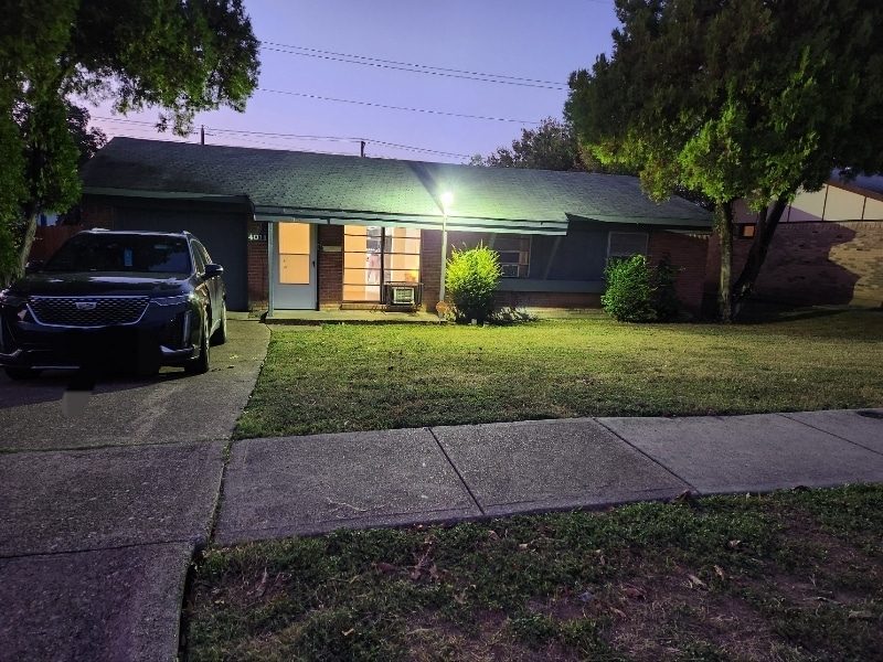 Primary Photo - 4011 Happy Canyon Dr