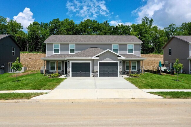 Foto del edificio - Newly Constructed Townhome in Pleasant Hill