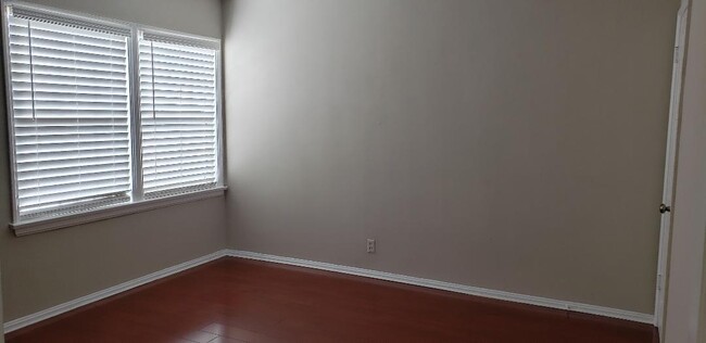 Bedroom - 6066 Sawyer St