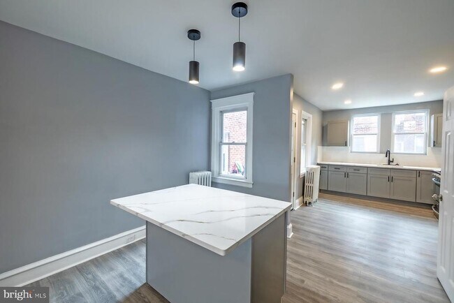 Foto del edificio - 3104 Stirling St