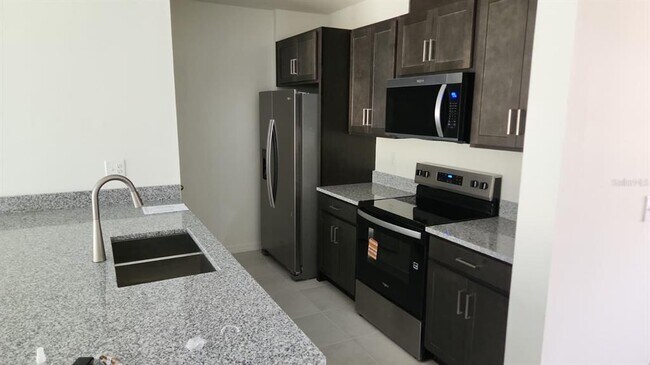 Foto del edificio - 2818 Raindrop Run St