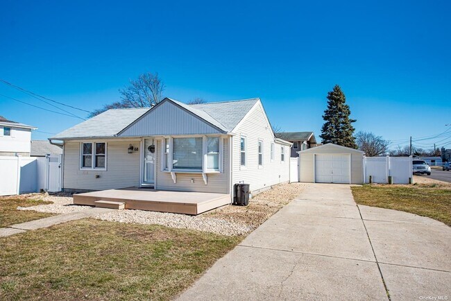 Building Photo - 68 Wilson Ave