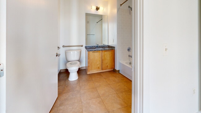 Interior Photo - View 14