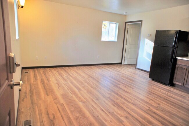 Foto del edificio - 1732 N Birdsell Dr