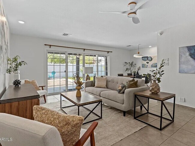 Building Photo - Charming 3BR House in Midtown
