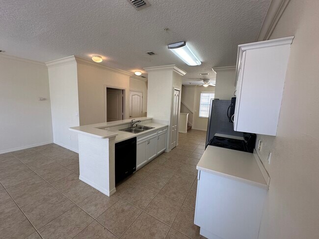 Building Photo - 5614 Red Snapper Ct