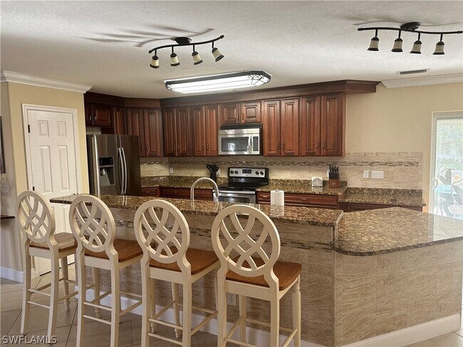 Foto del edificio - 9142 Palm Island Cir