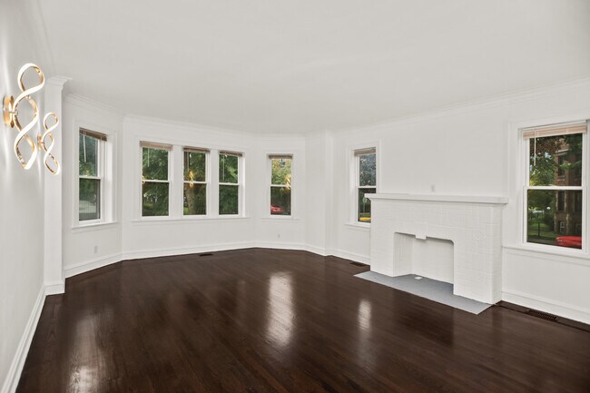 Foto del edificio - 7958 S Luella Ave