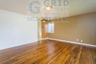 Building Photo - 4919 NE 86th Ave
