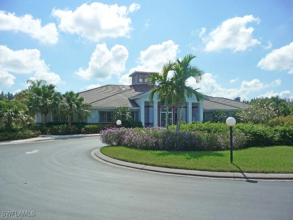 Foto principal - 16645 Lake Cir Dr