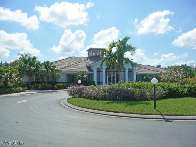 Foto del edificio - 16645 Lake Cir Dr