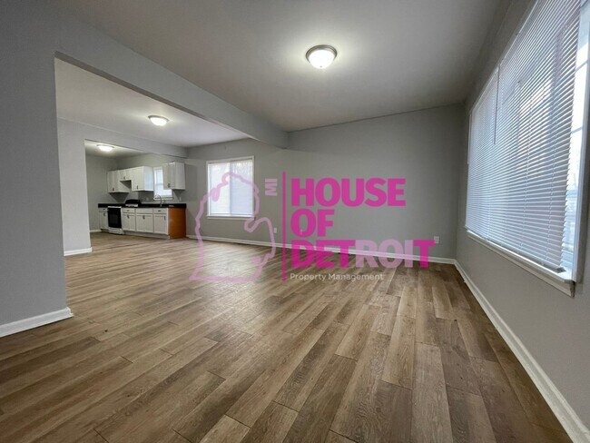 Foto del edificio - 5 BEDROOM 2 BATH | FREE PRE SCREEN | SD PA...