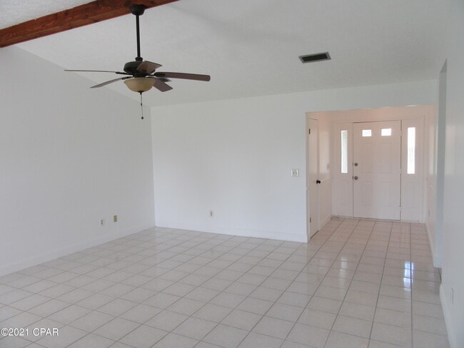 Building Photo - 3218 Game Farm Rd
